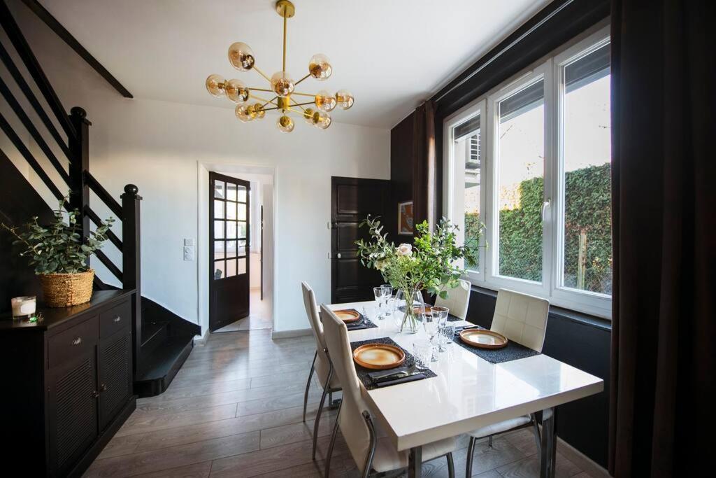 Jolie Maison Sur Orleans, Parking & Climatisation ภายนอก รูปภาพ