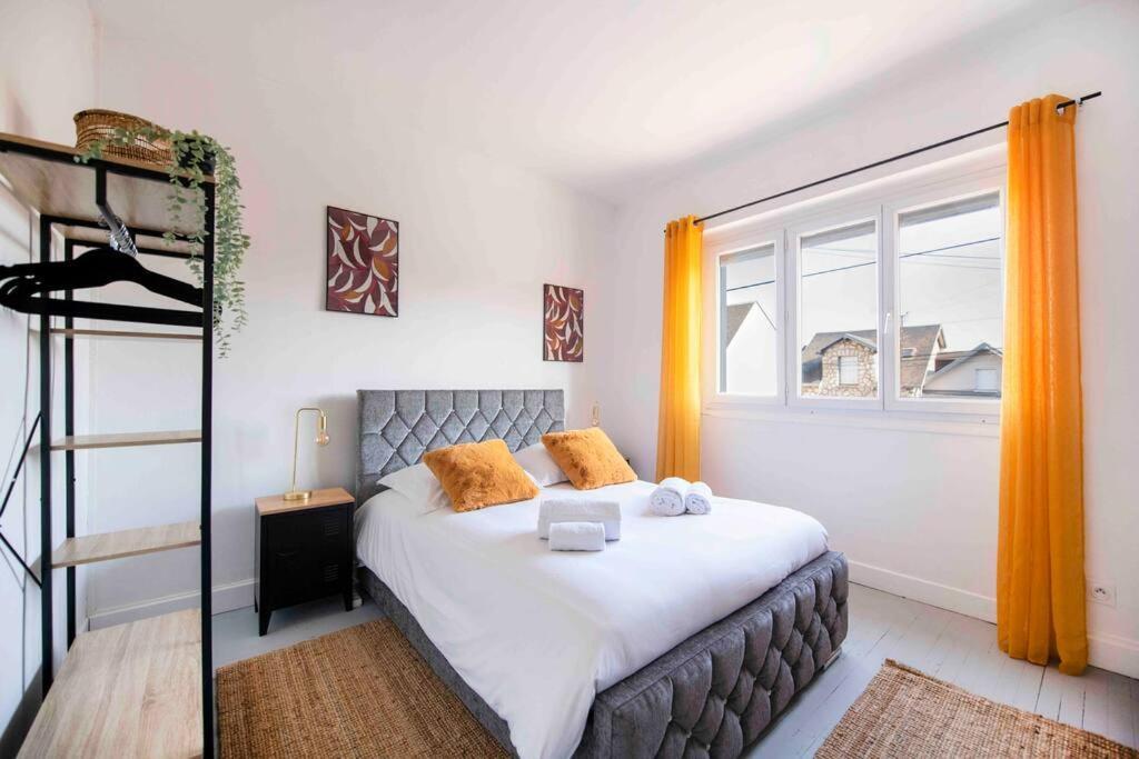 Jolie Maison Sur Orleans, Parking & Climatisation ภายนอก รูปภาพ