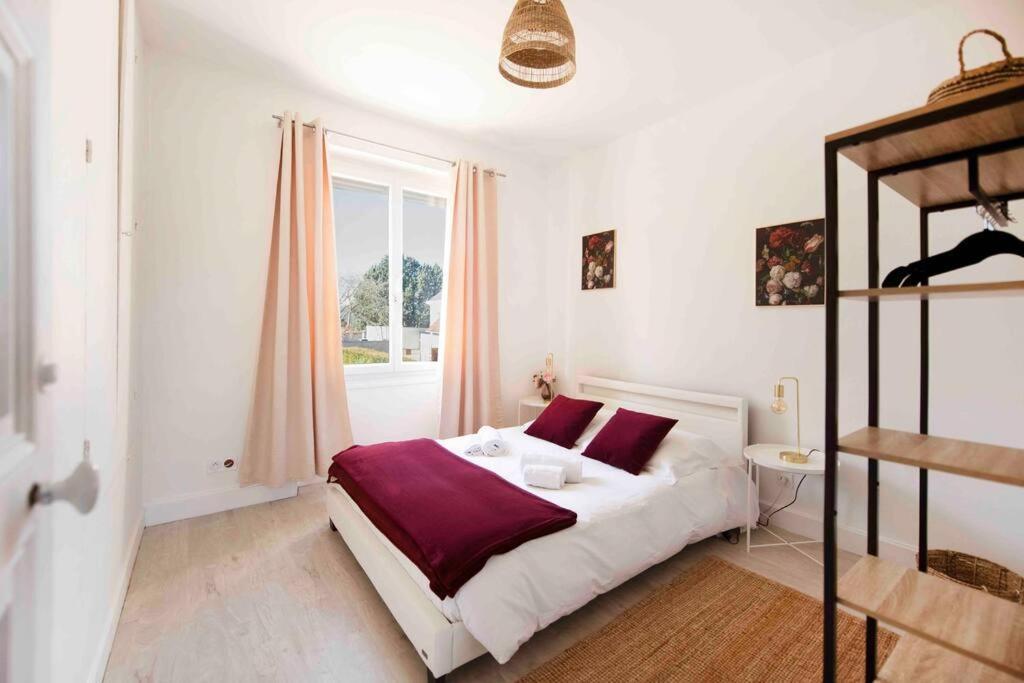 Jolie Maison Sur Orleans, Parking & Climatisation ภายนอก รูปภาพ